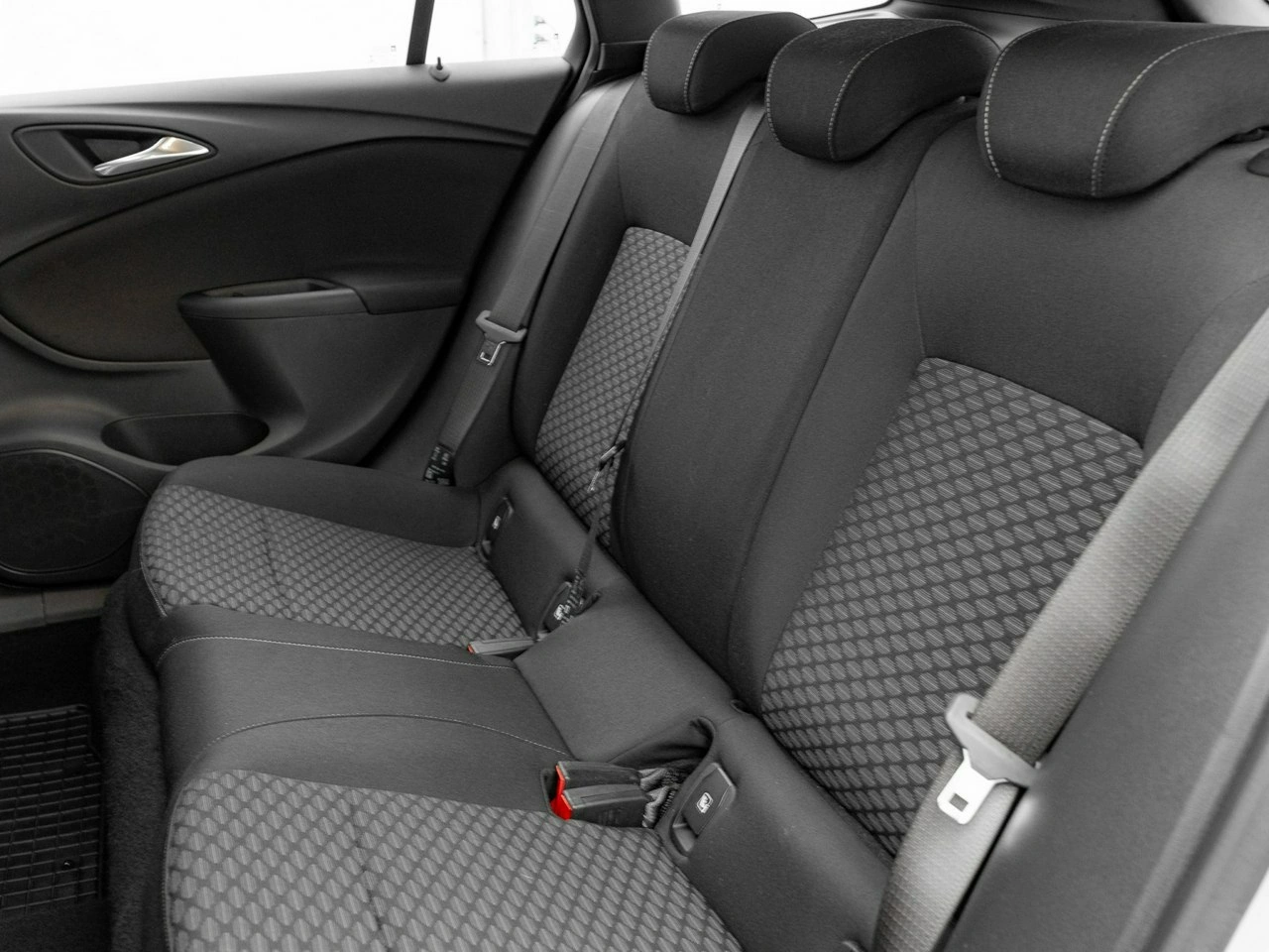 Opel Astra - Zdjęcie 23