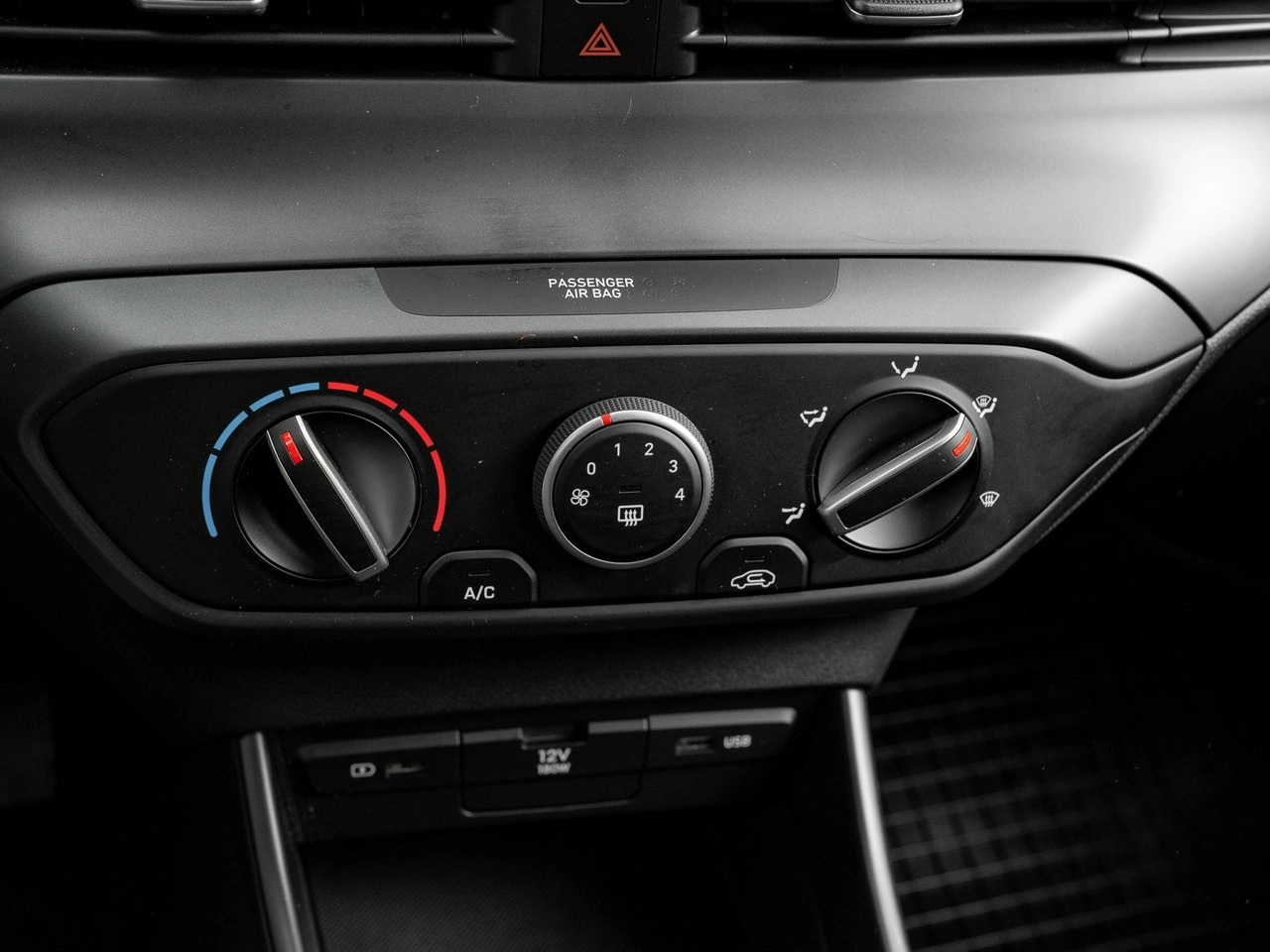 Hyundai i20 - Zdjęcie 18