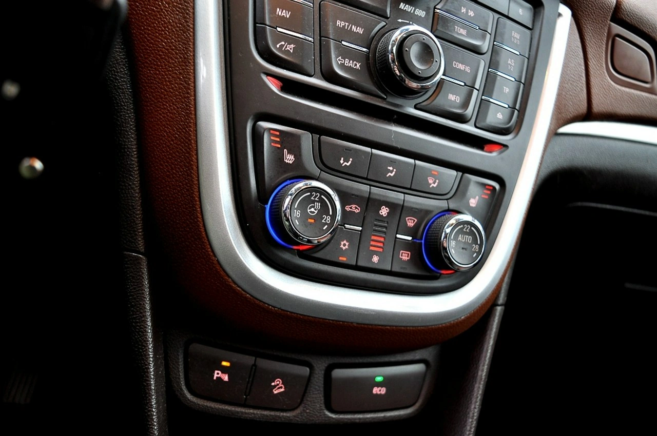 Opel Mokka - Zdjęcie 17