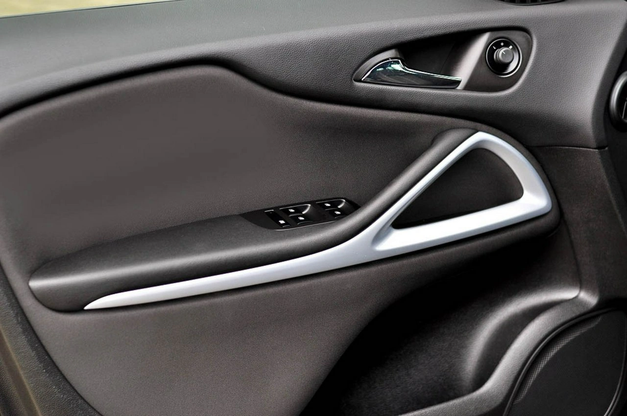 Opel Zafira - Zdjęcie 13