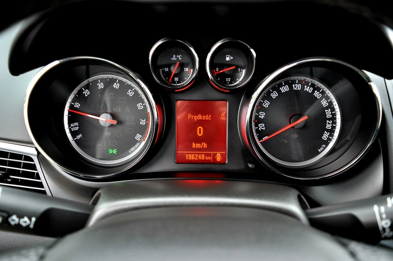 Opel Zafira - Zdjęcie 21