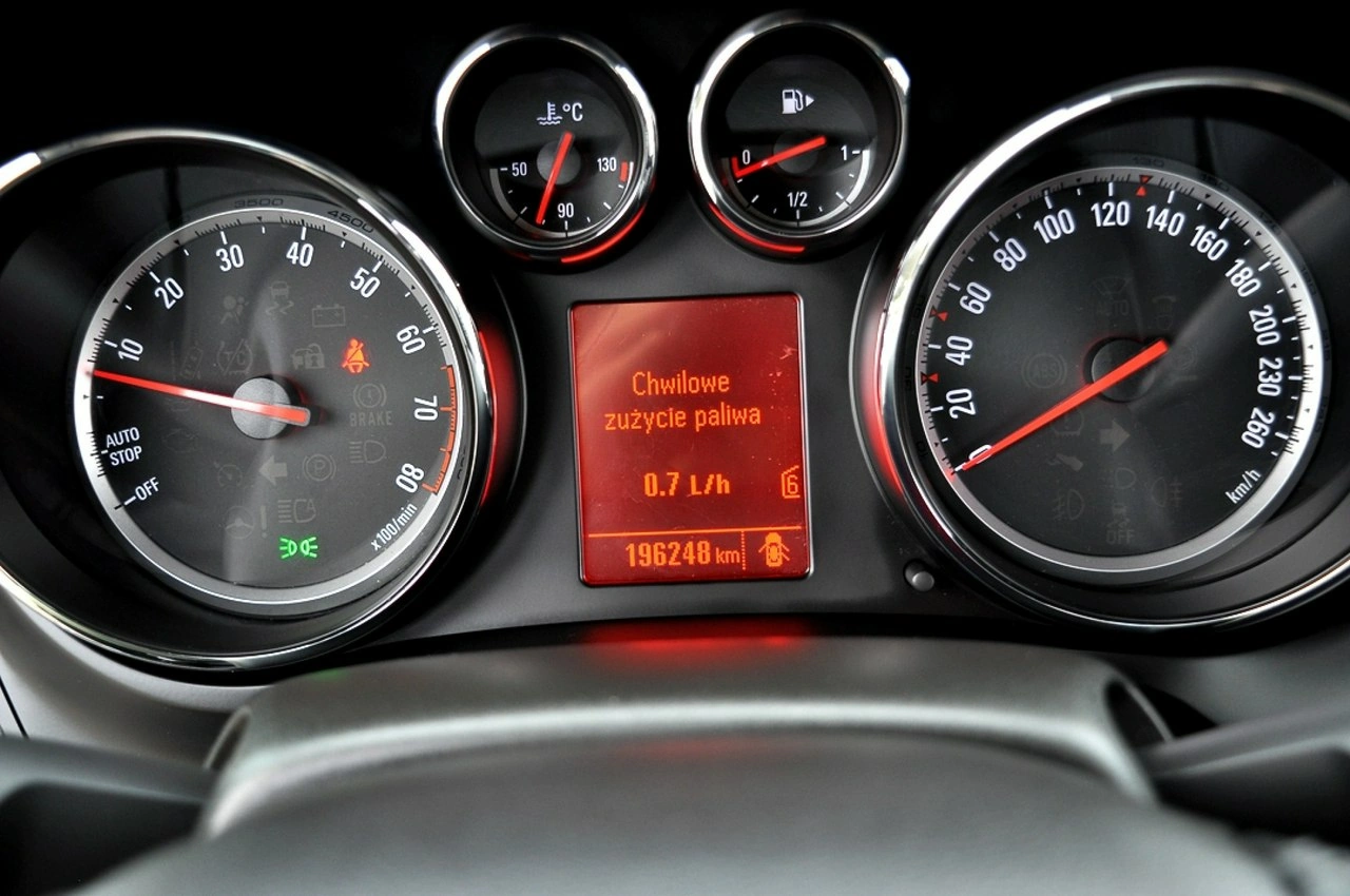 Opel Zafira - Zdjęcie 22