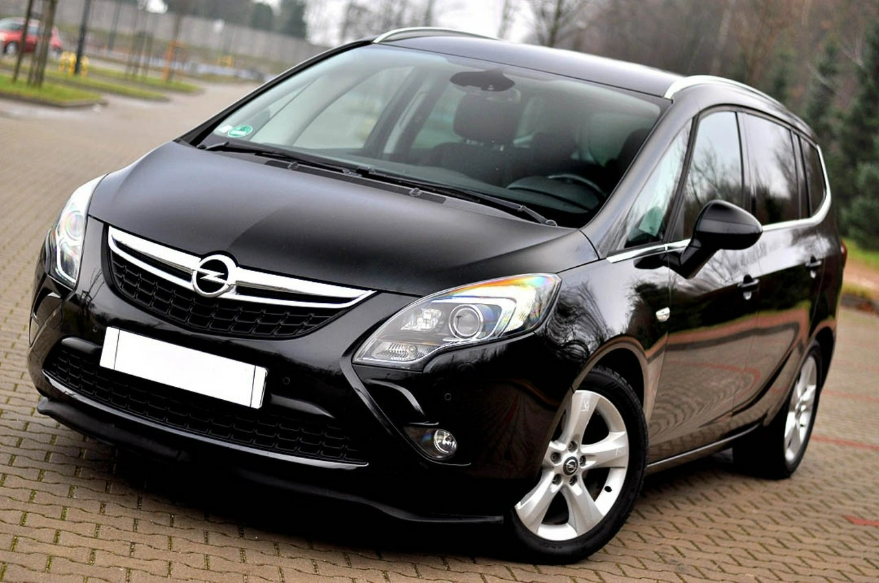 Opel Zafira - Zdjęcie 24