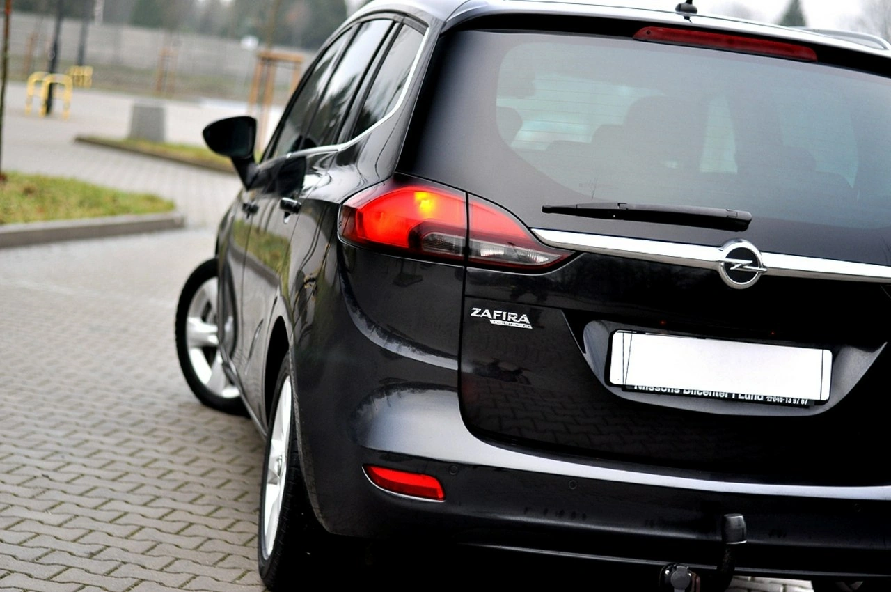 Opel Zafira - Zdjęcie 26