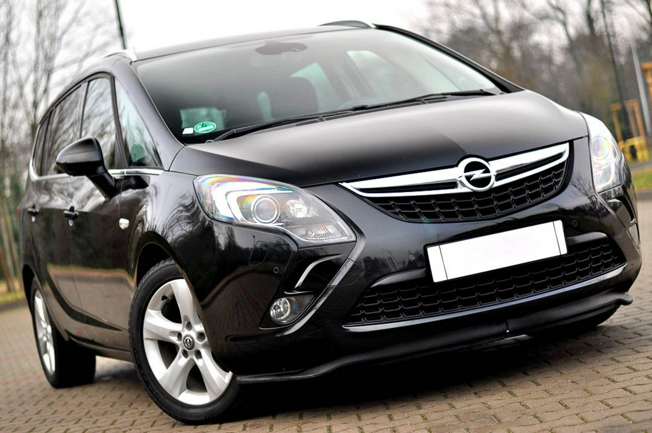 Opel Zafira - Zdjęcie 2