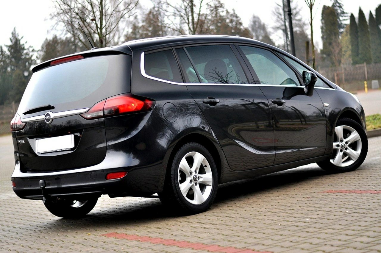 Opel Zafira - Zdjęcie 4