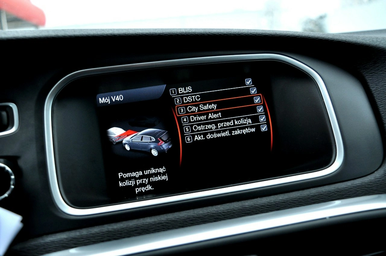 Volvo V40 - Zdjęcie 27