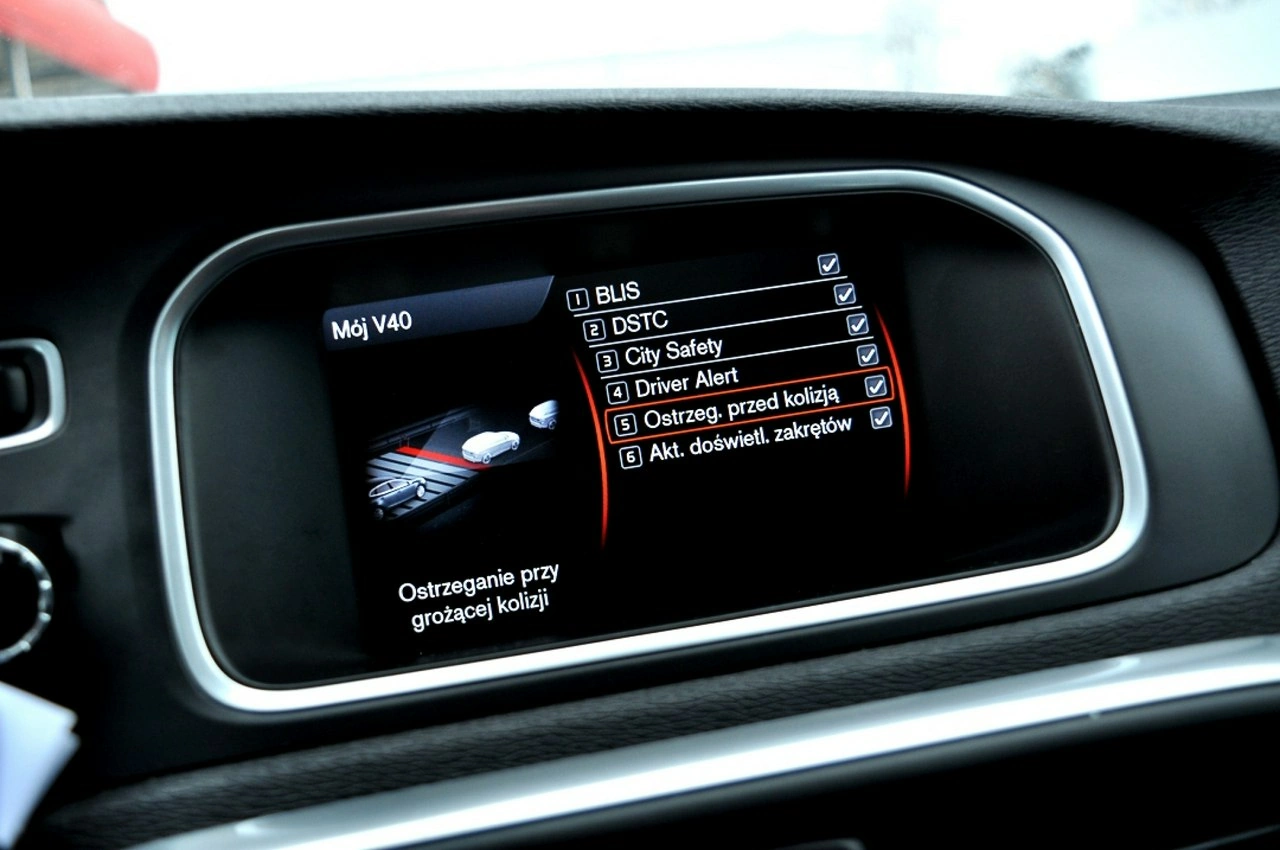 Volvo V40 - Zdjęcie 29