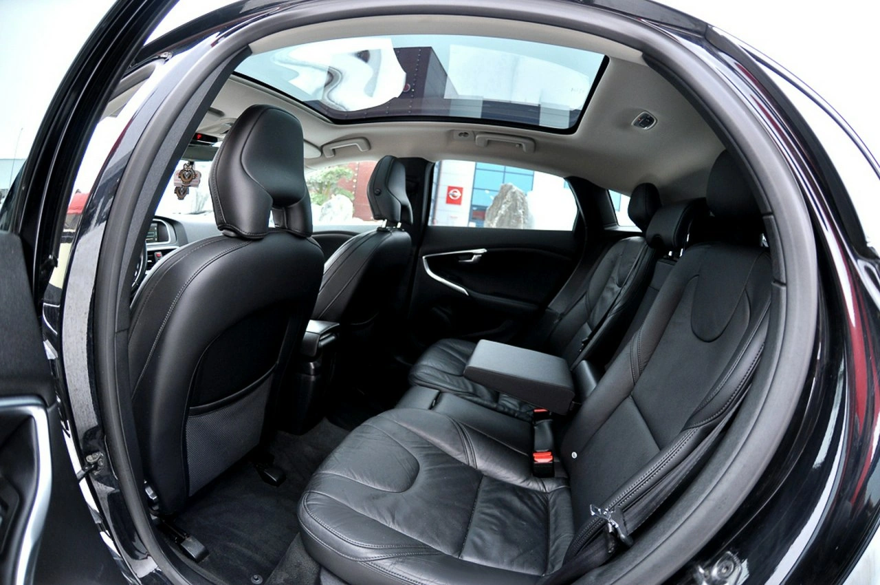 Volvo V40 - Zdjęcie 8