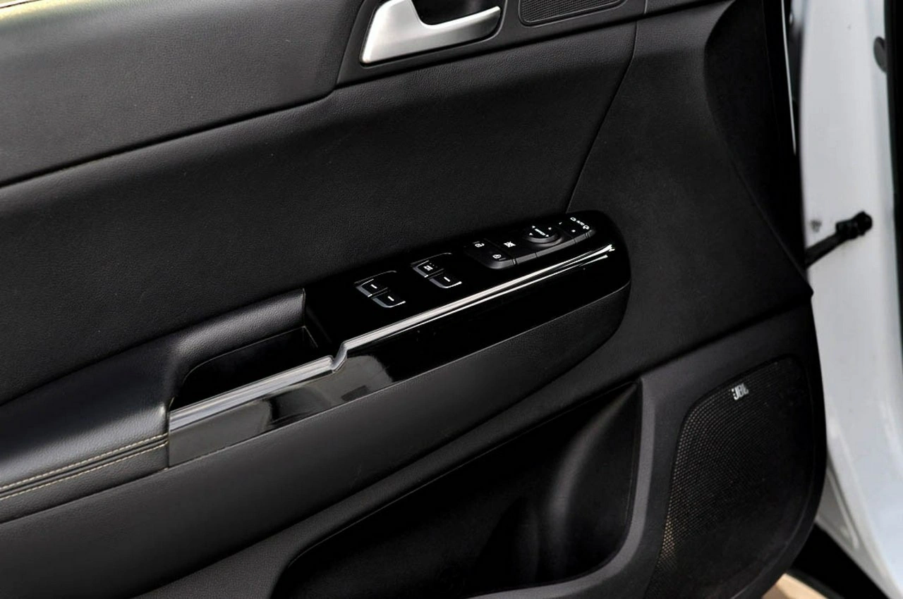 Kia Sportage - Zdjęcie 14