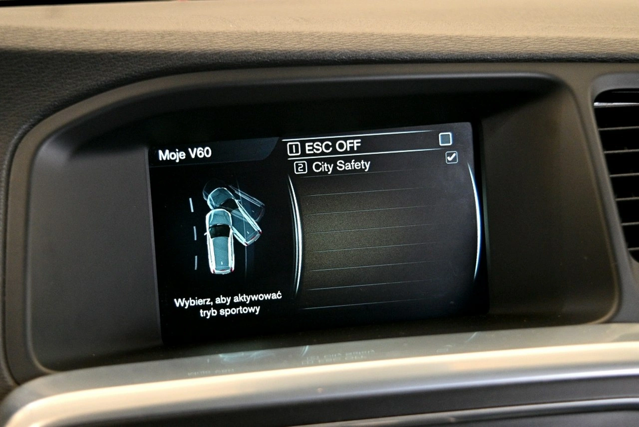 Volvo V60 Cross Country - Zdjęcie 21