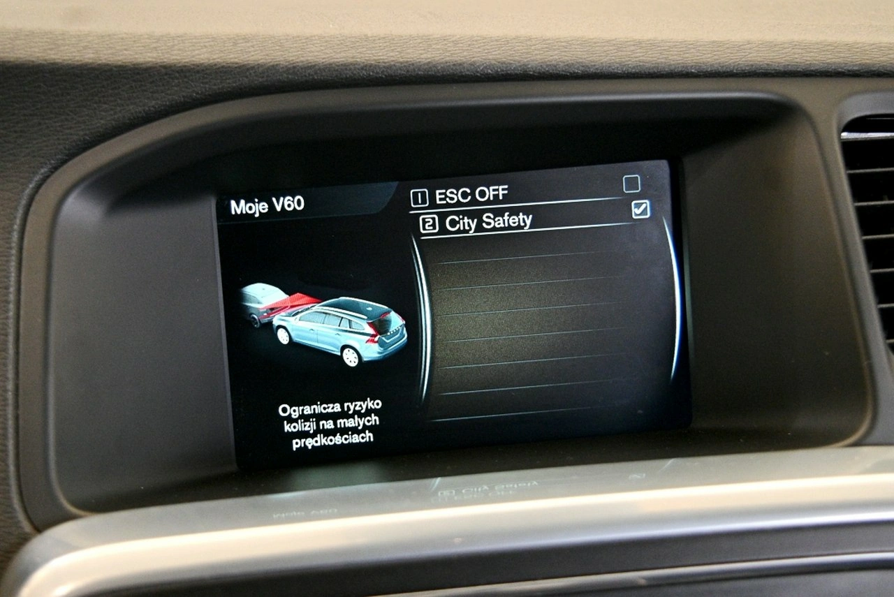 Volvo V60 Cross Country - Zdjęcie 22