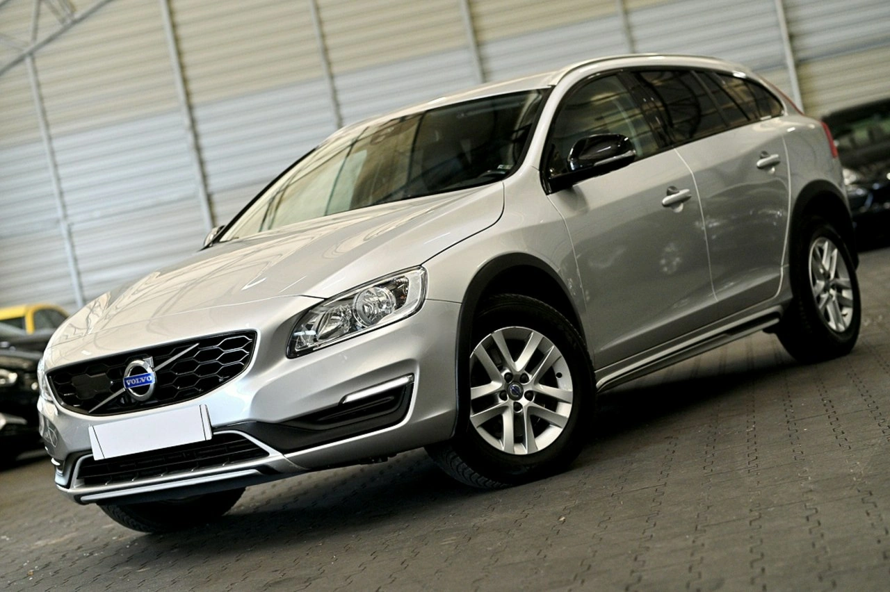 Volvo V60 Cross Country - Zdjęcie 2