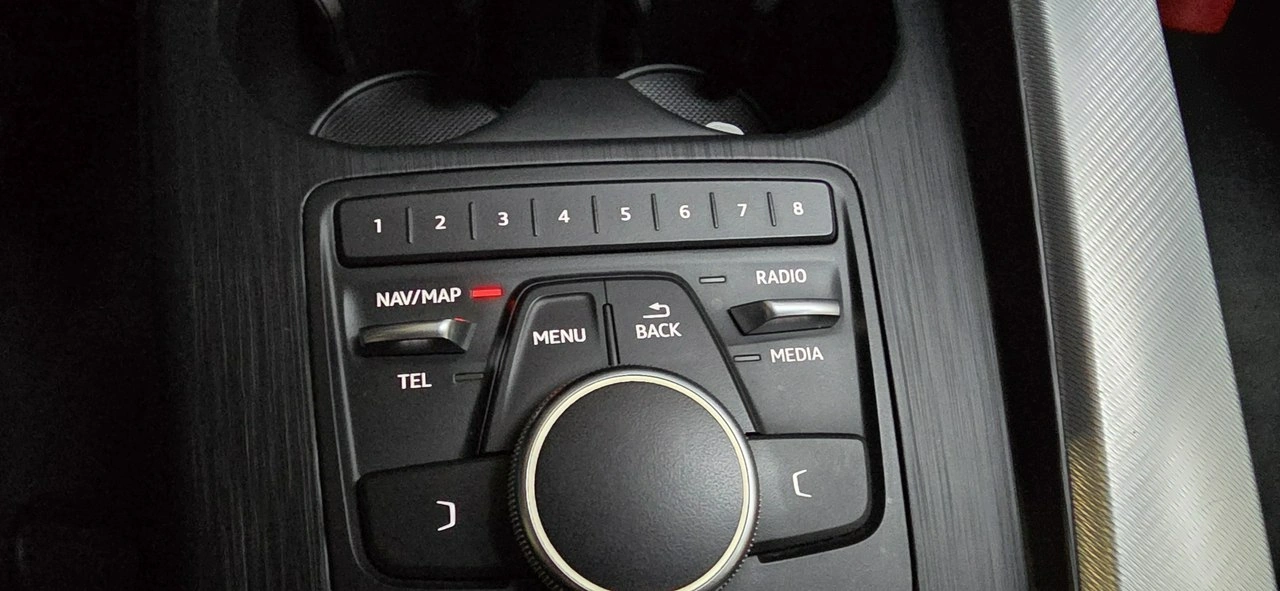 Audi A4 - Zdjęcie 22