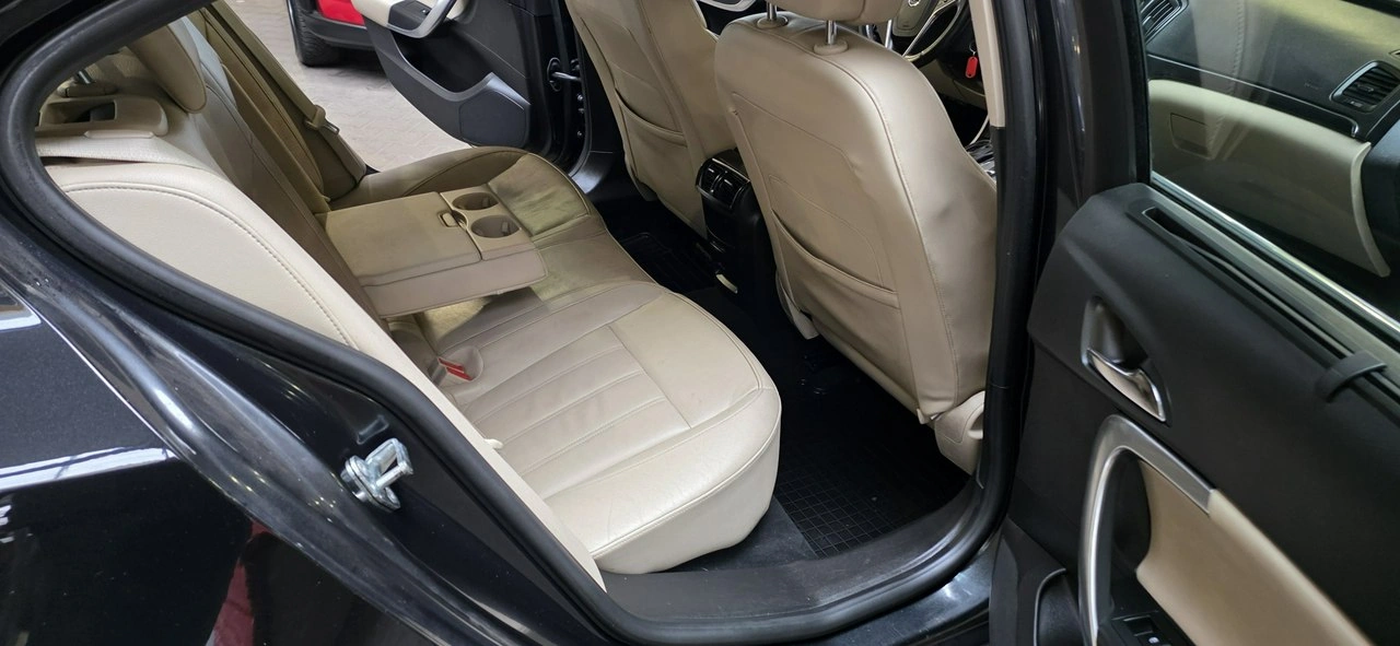 Opel Insignia - Zdjęcie 10