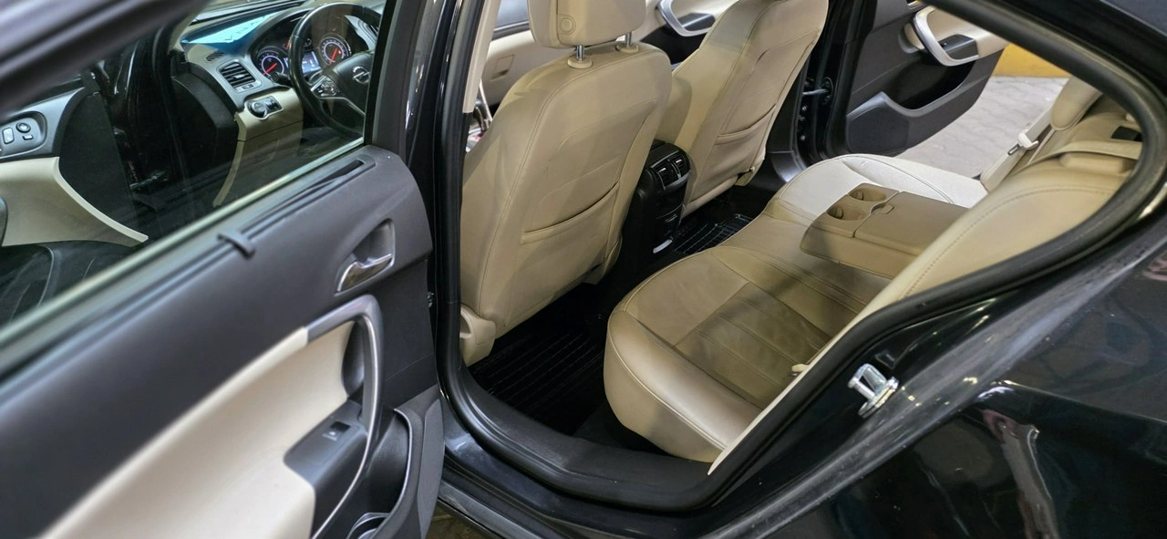 Opel Insignia - Zdjęcie 7