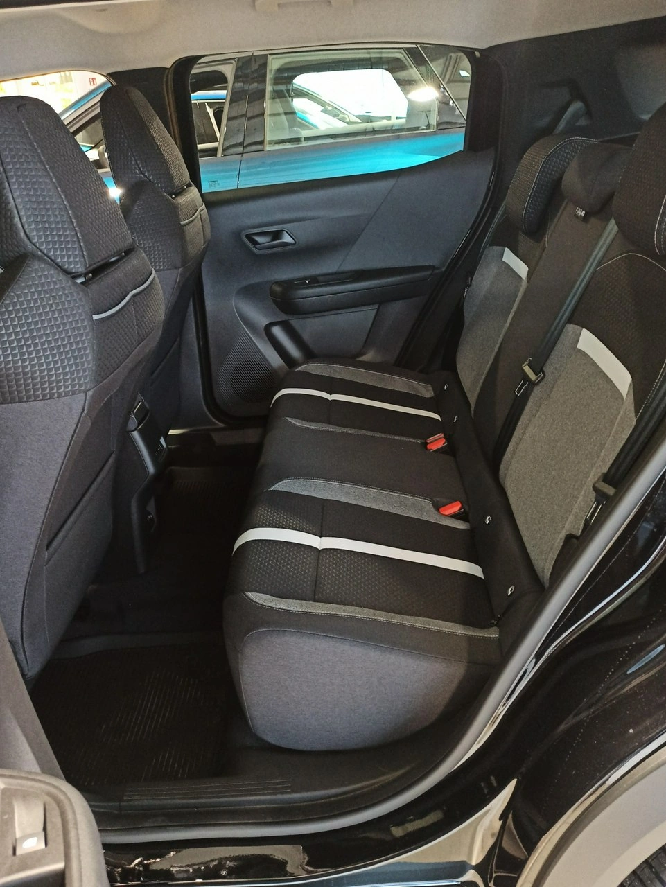 Opel Frontera - Zdjęcie 9