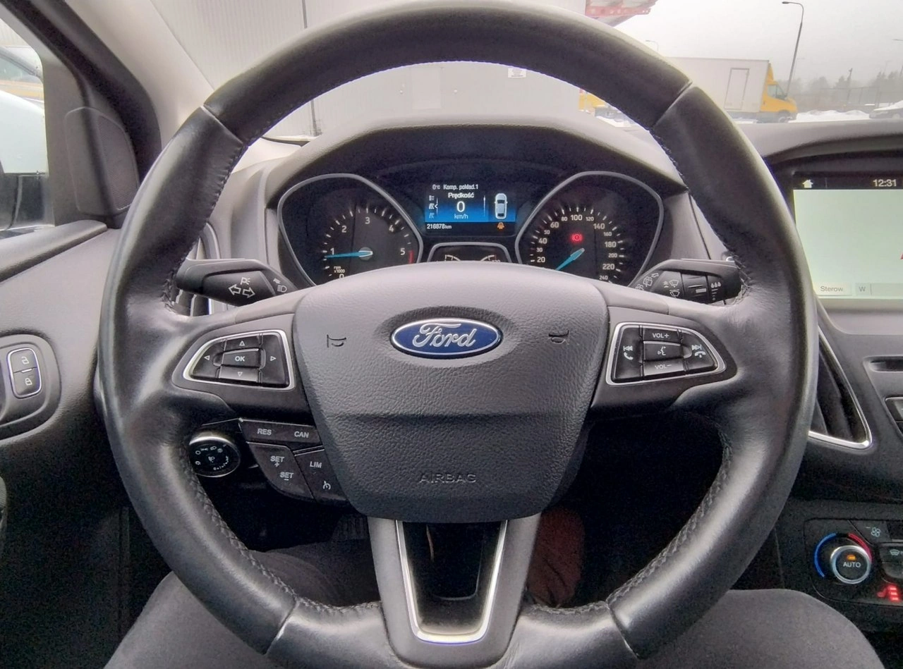 Ford Focus - Zdjęcie 12