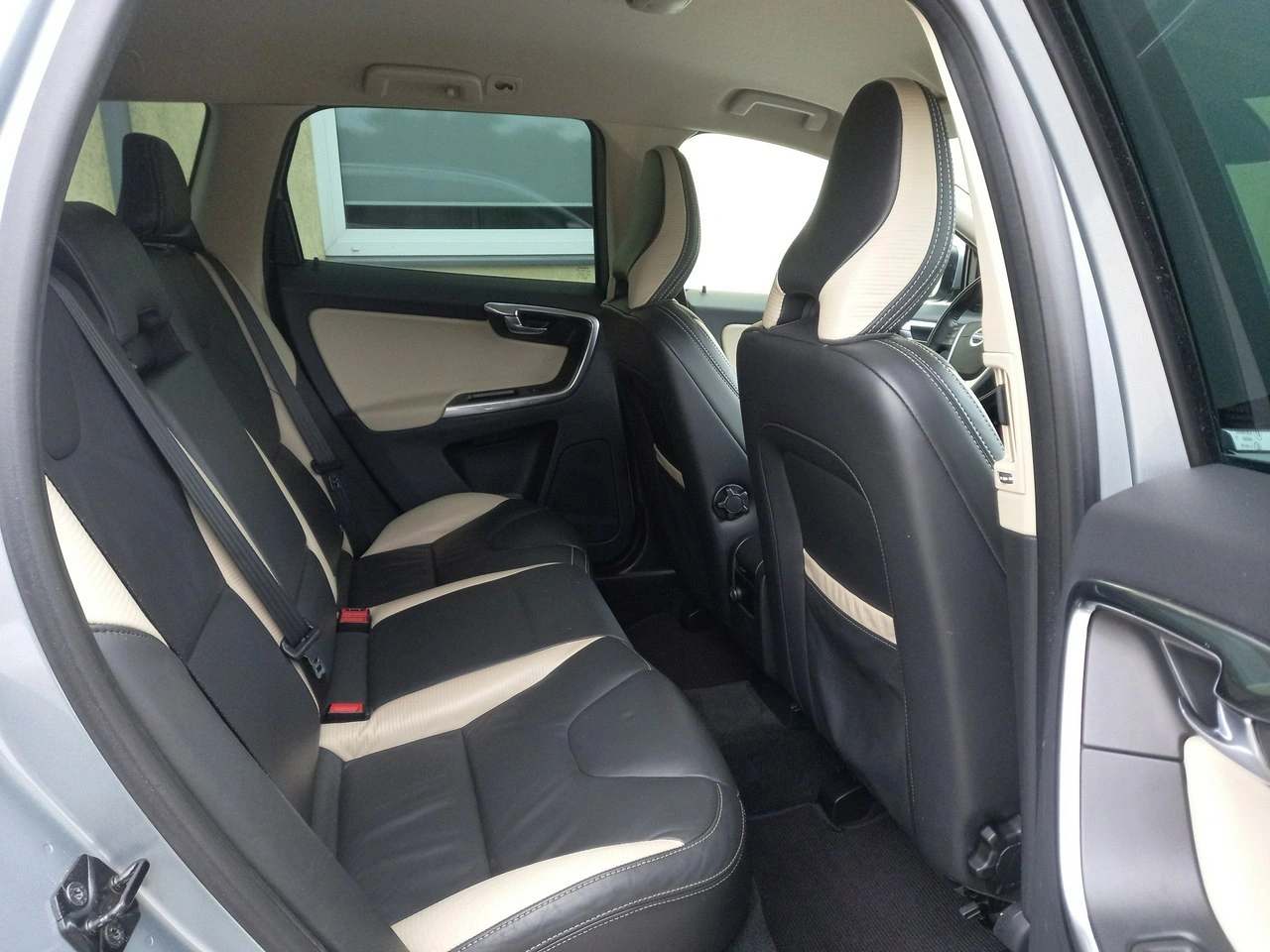 Volvo XC 60 - Zdjęcie 24