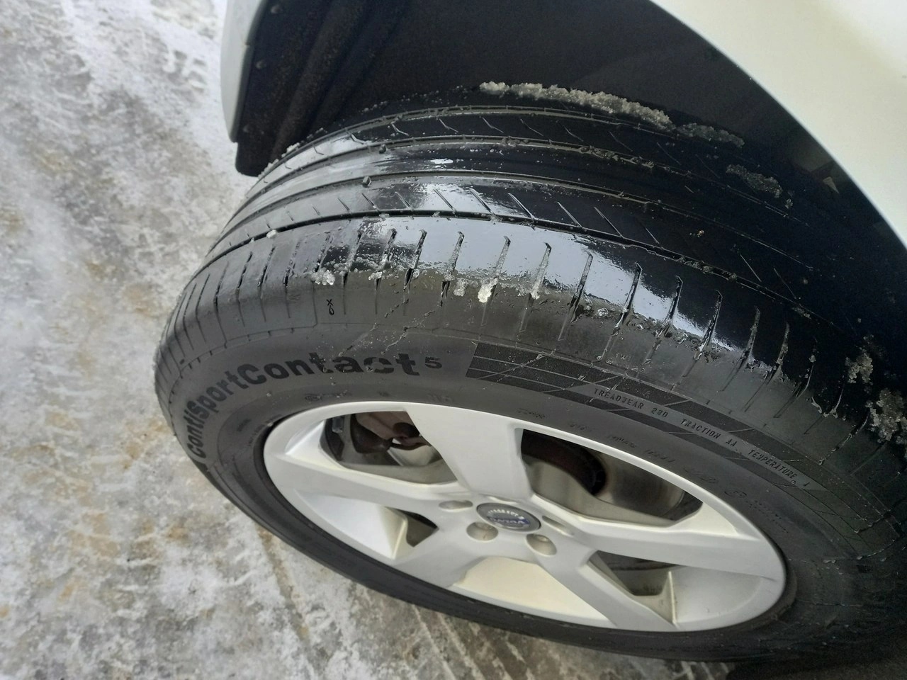 Volvo XC 60 - Zdjęcie 8