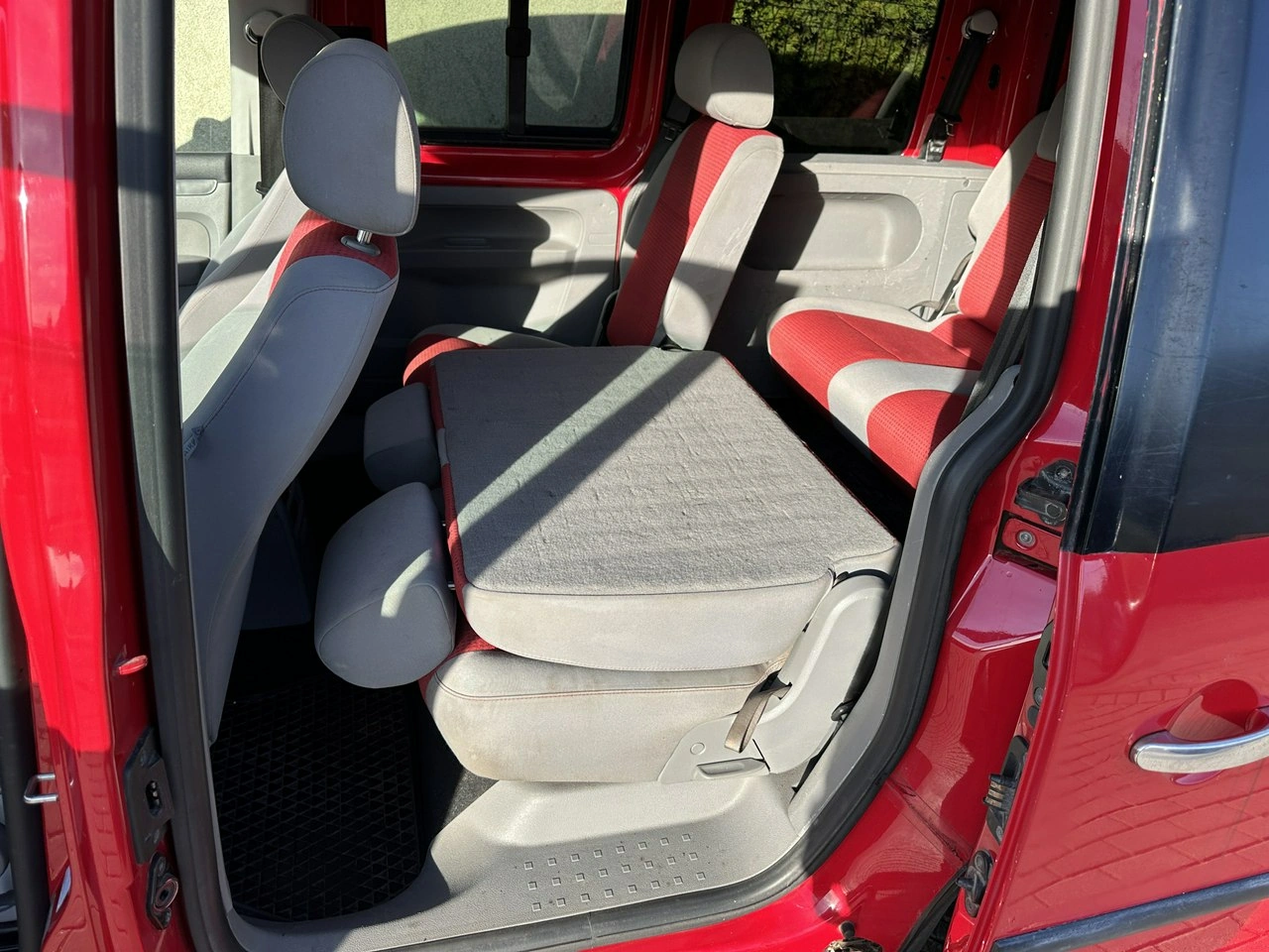 Volkswagen Caddy - Zdjęcie 10