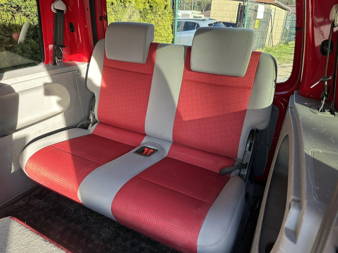 Volkswagen Caddy - Zdjęcie 11