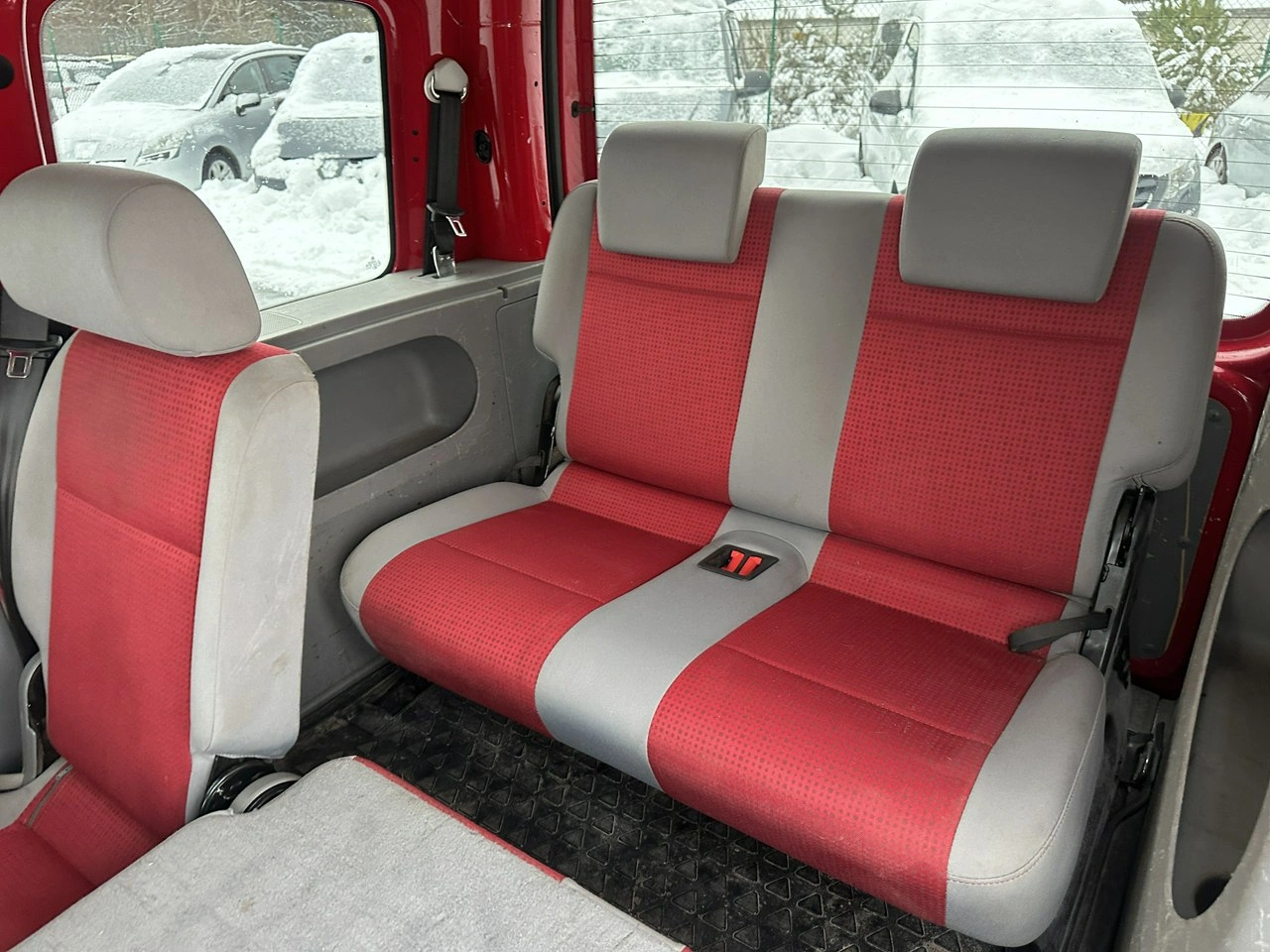 Volkswagen Caddy - Zdjęcie 12