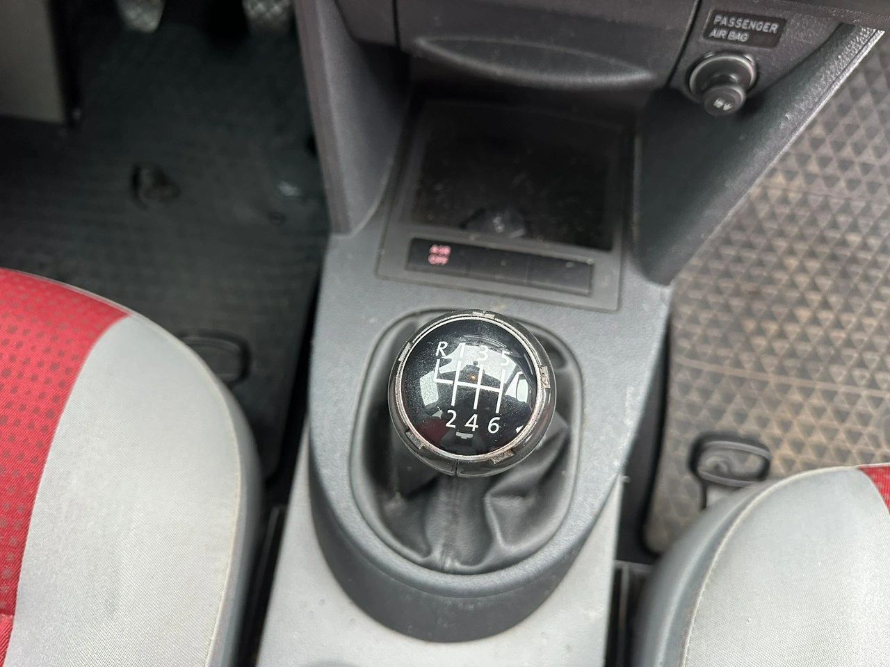 Volkswagen Caddy - Zdjęcie 19