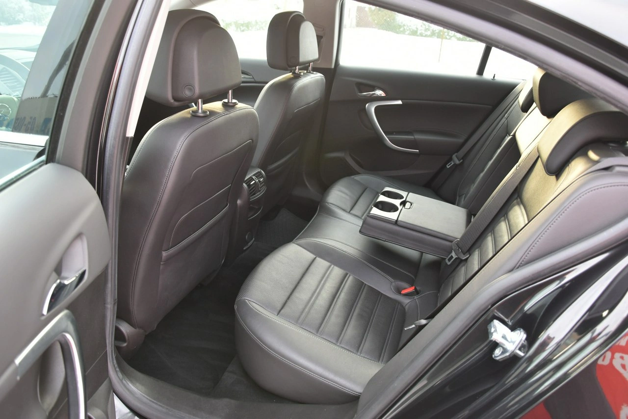 Opel Insignia - Zdjęcie 10