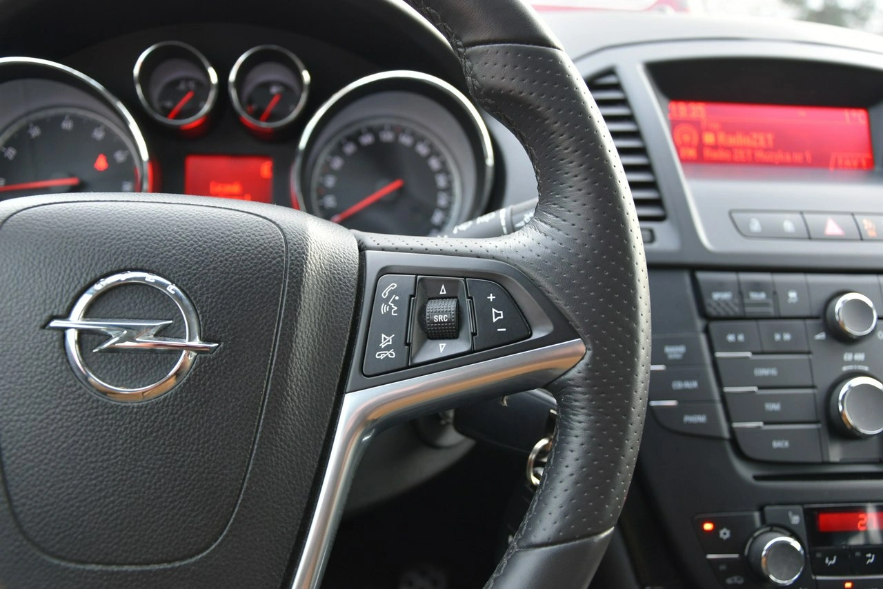 Opel Insignia - Zdjęcie 20