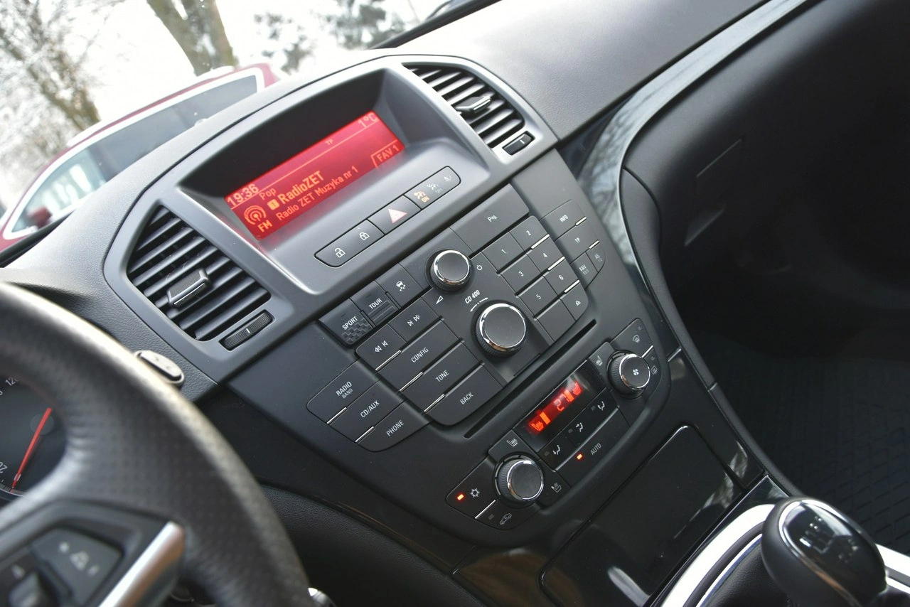 Opel Insignia - Zdjęcie 21