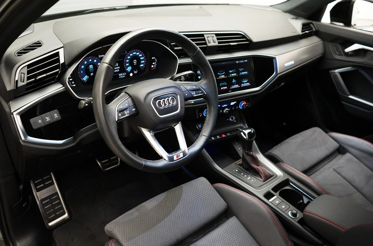 Audi Q3 - Zdjęcie 14