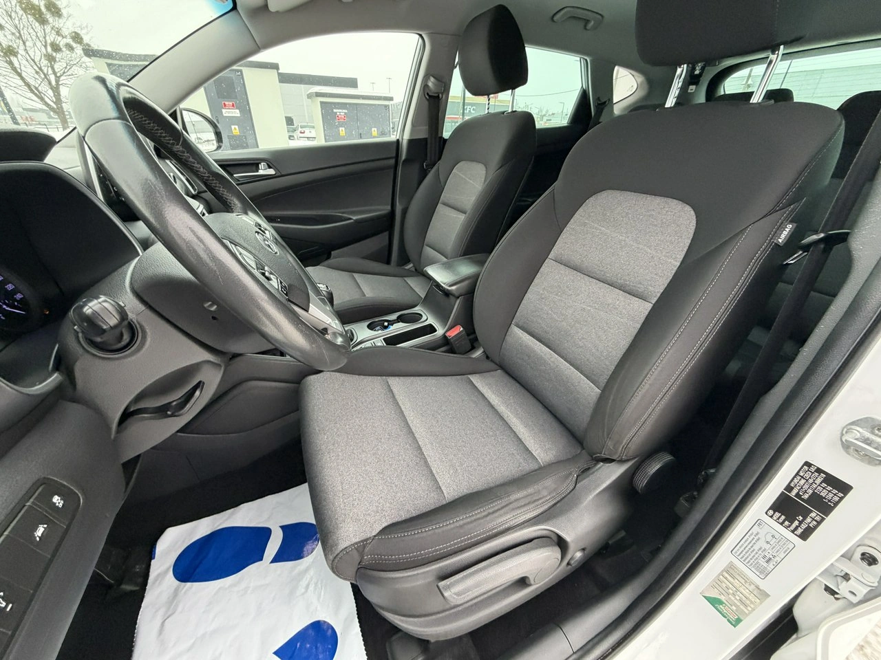 Hyundai Tucson - Zdjęcie 17