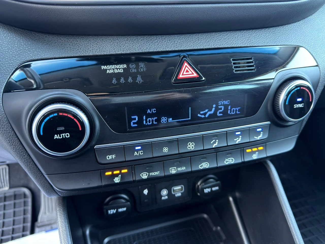 Hyundai Tucson - Zdjęcie 26