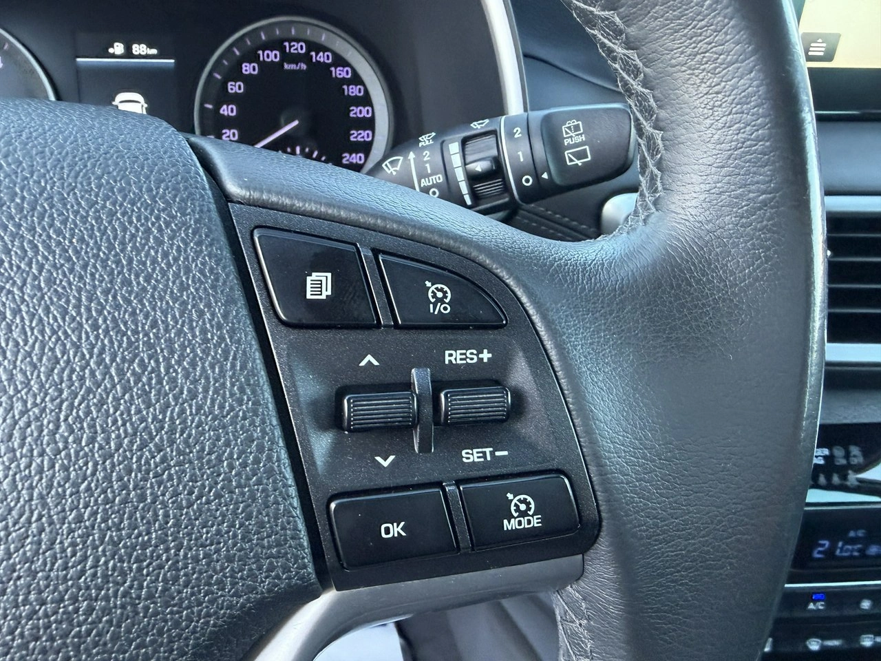 Hyundai Tucson - Zdjęcie 23