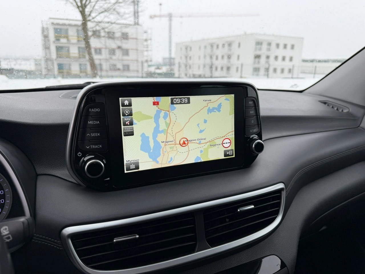 Hyundai Tucson - Zdjęcie 24