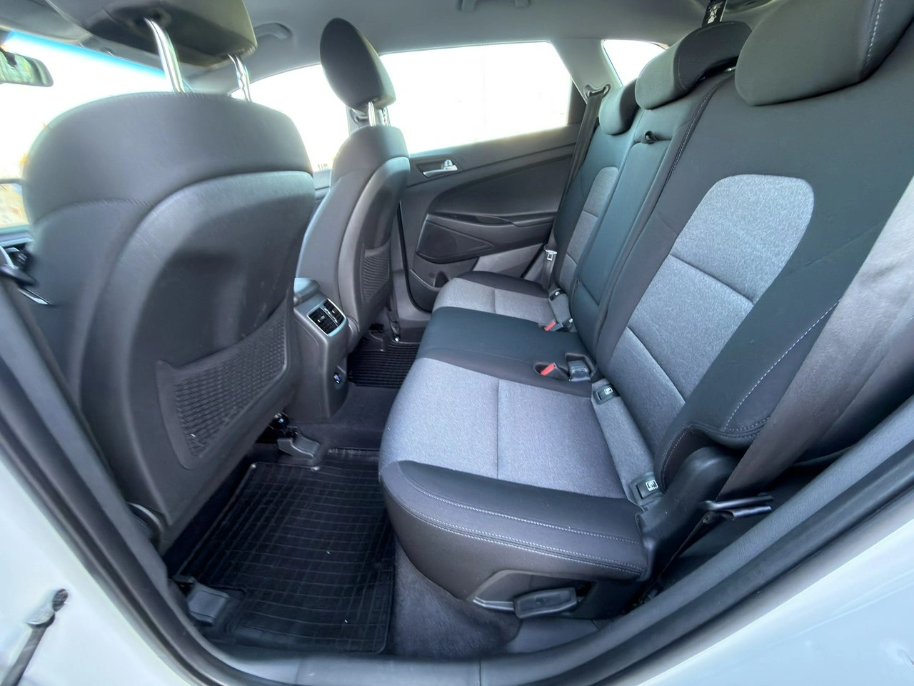 Hyundai Tucson - Zdjęcie 31