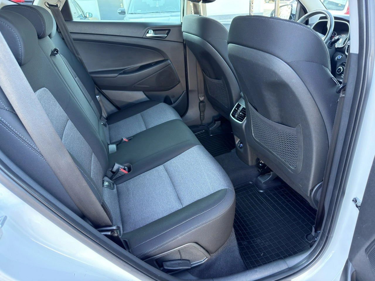 Hyundai Tucson - Zdjęcie 33