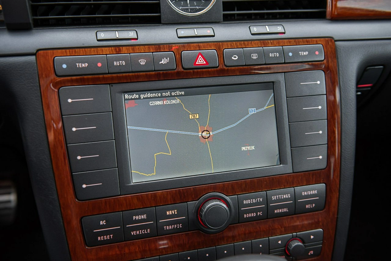 Volkswagen Phaeton - Zdjęcie 20