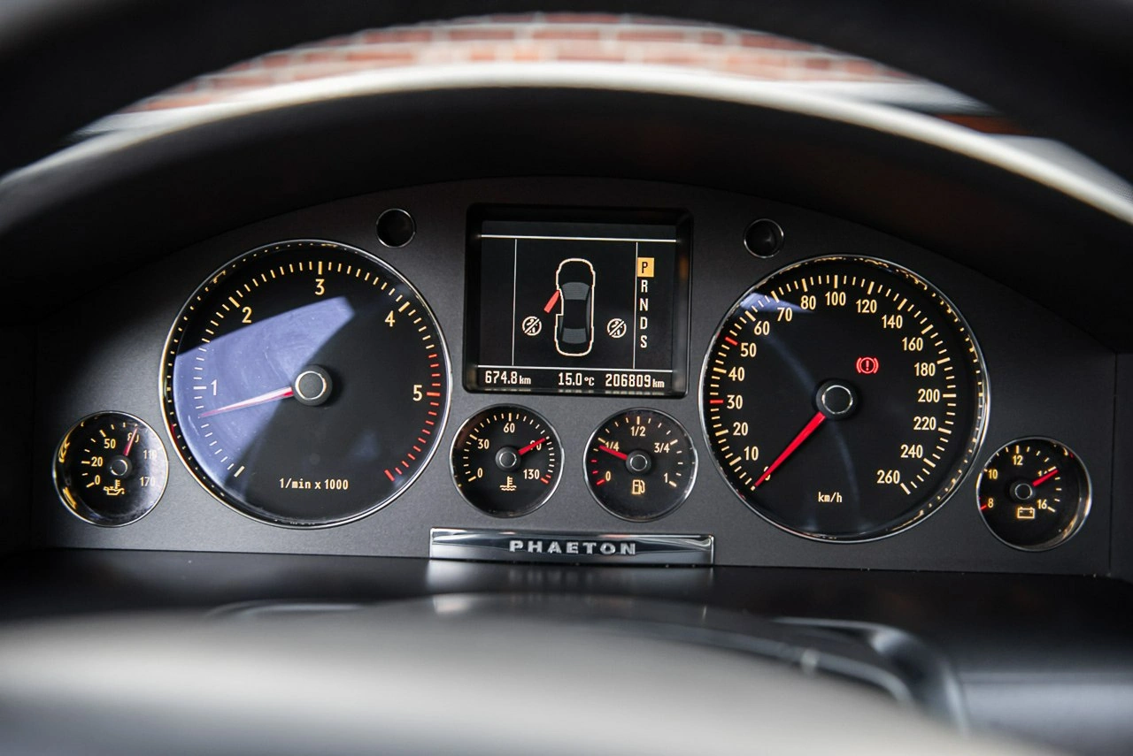 Volkswagen Phaeton - Zdjęcie 34