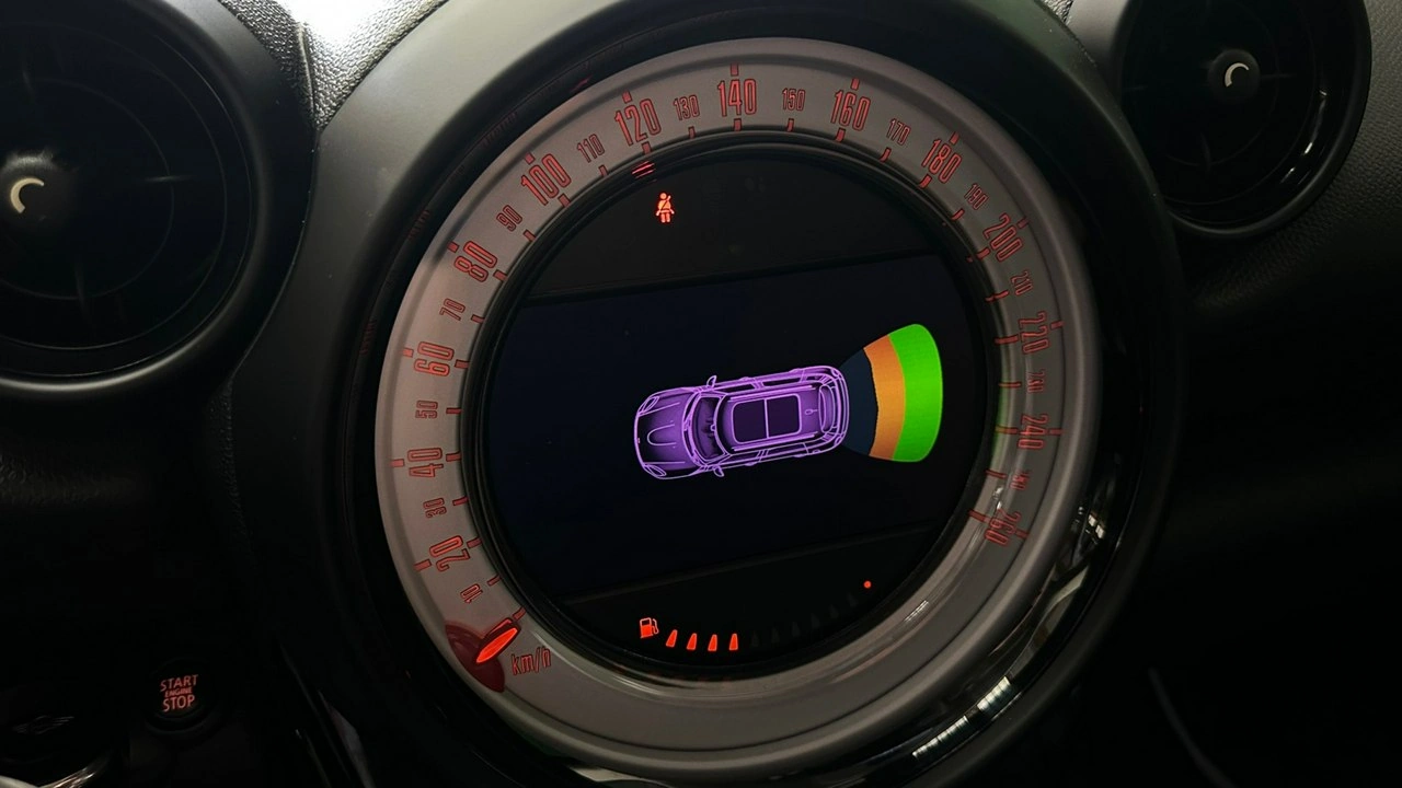 MINI Countryman - Zdjęcie 24