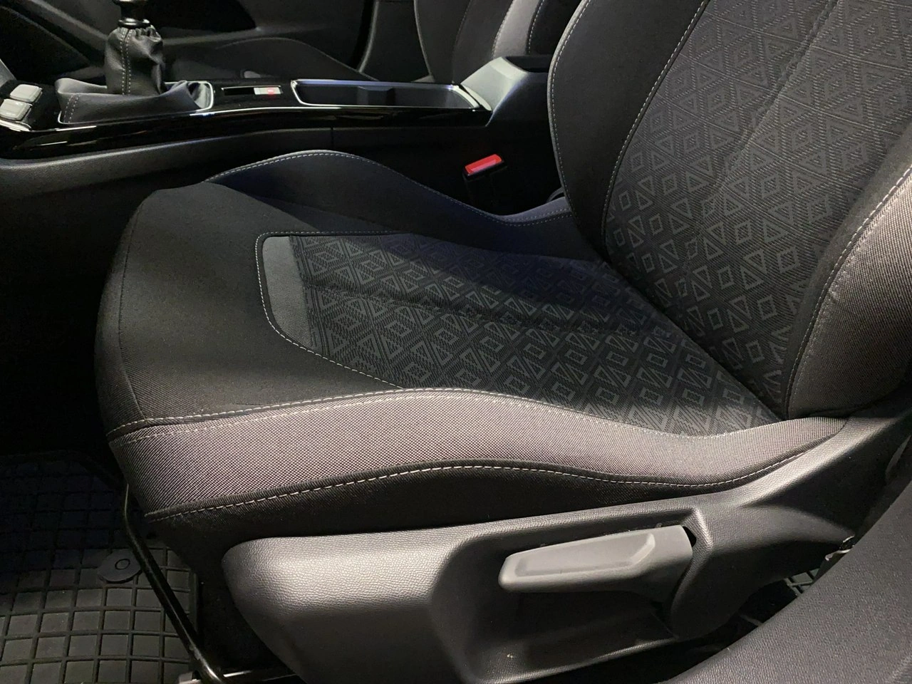 Opel Mokka - Zdjęcie 12