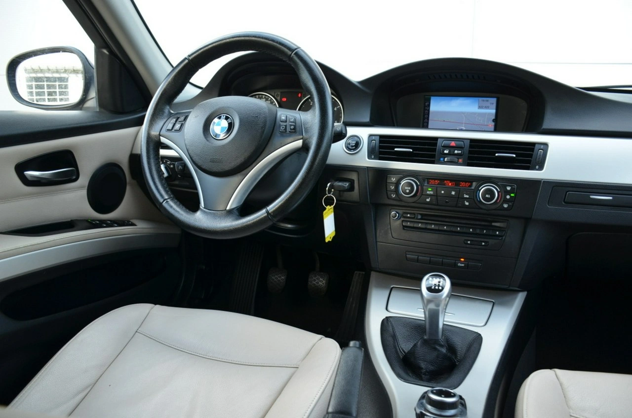 BMW 320 - Zdjęcie 32