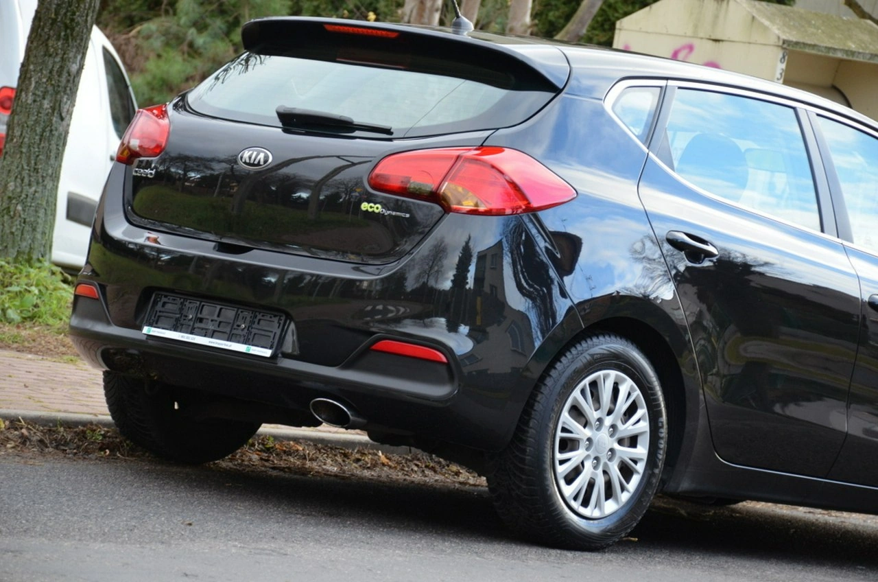 Kia Ceed - Zdjęcie 12