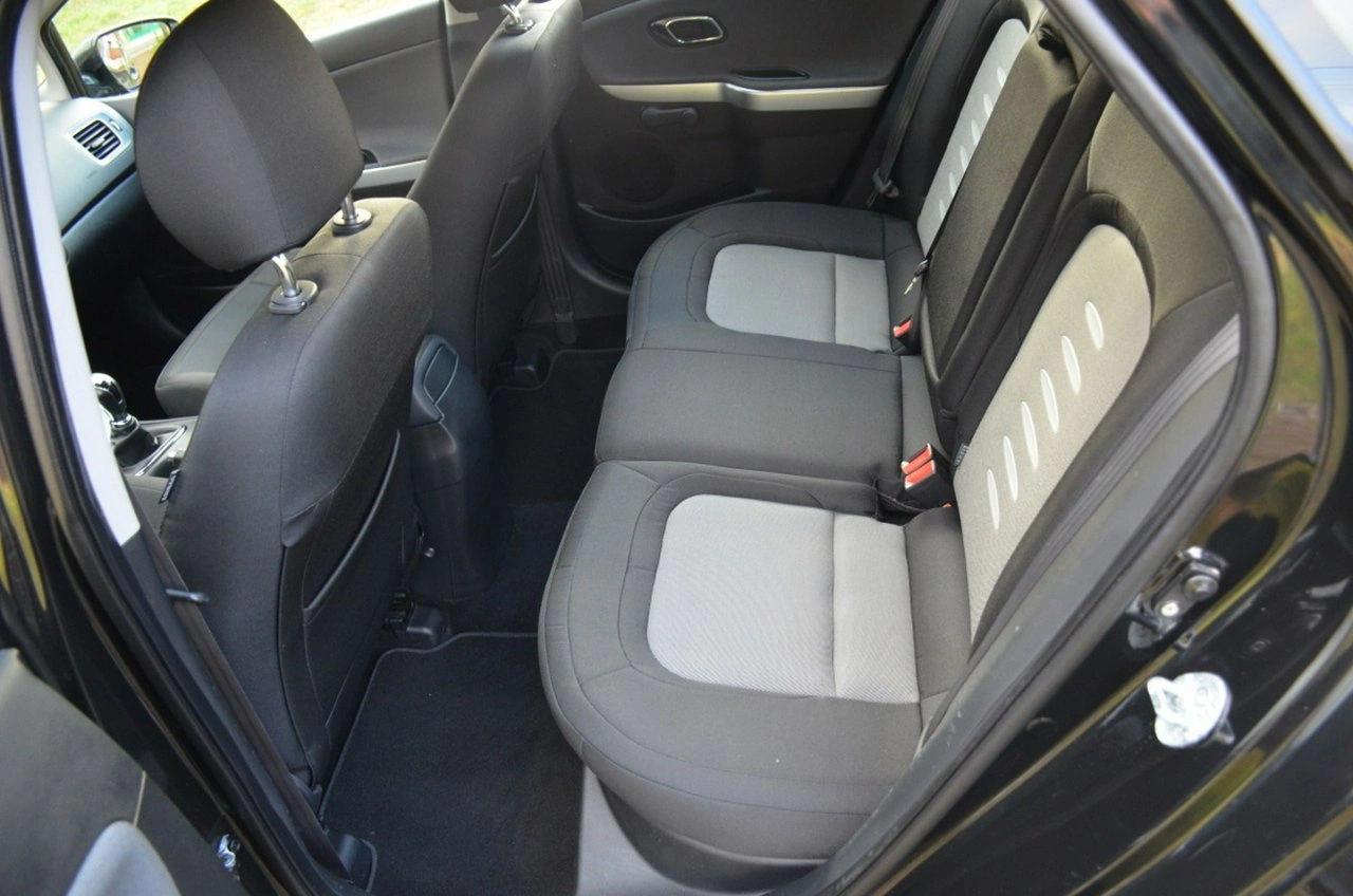 Kia Ceed - Zdjęcie 20