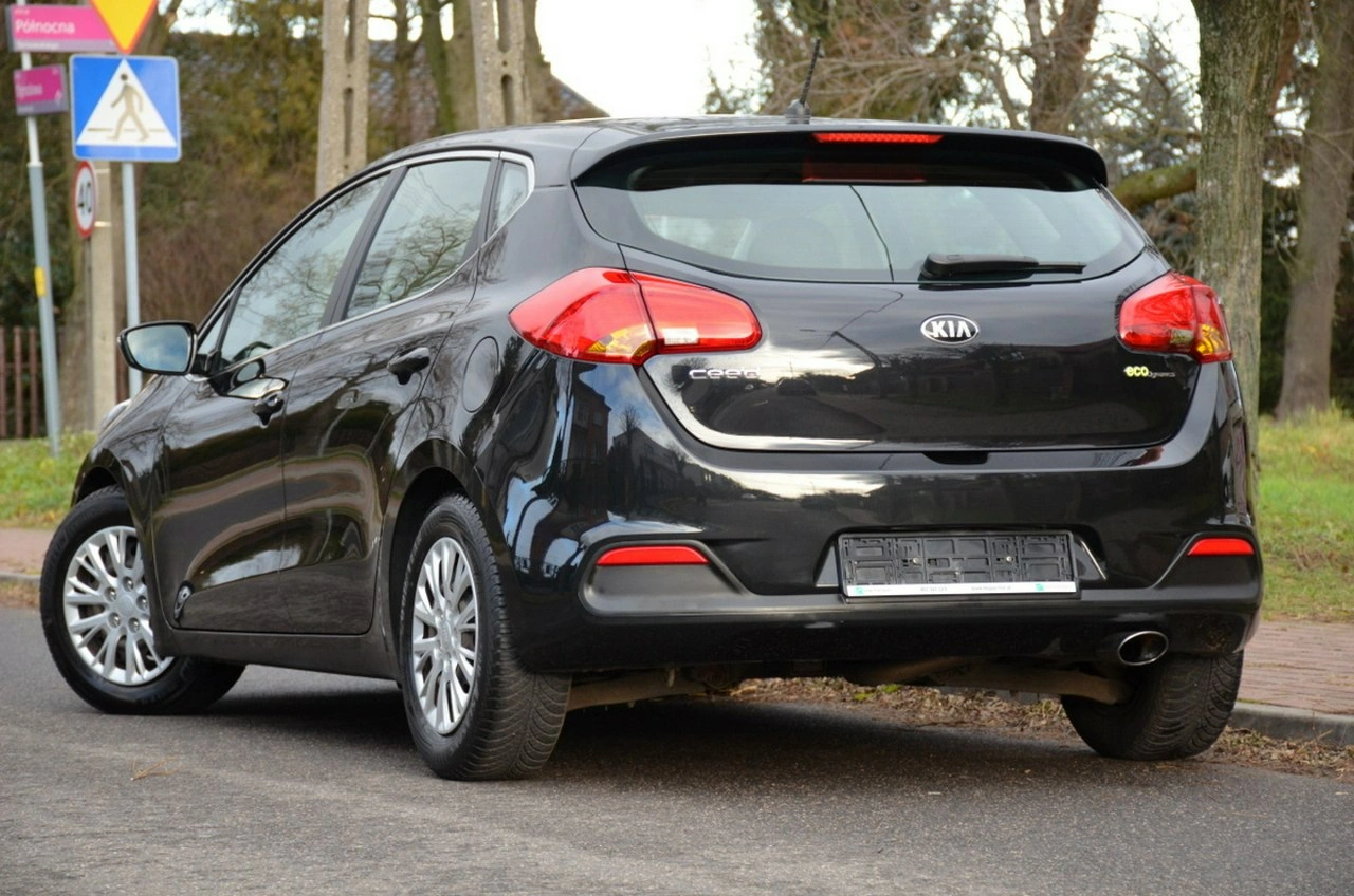 Kia Ceed - Zdjęcie 3