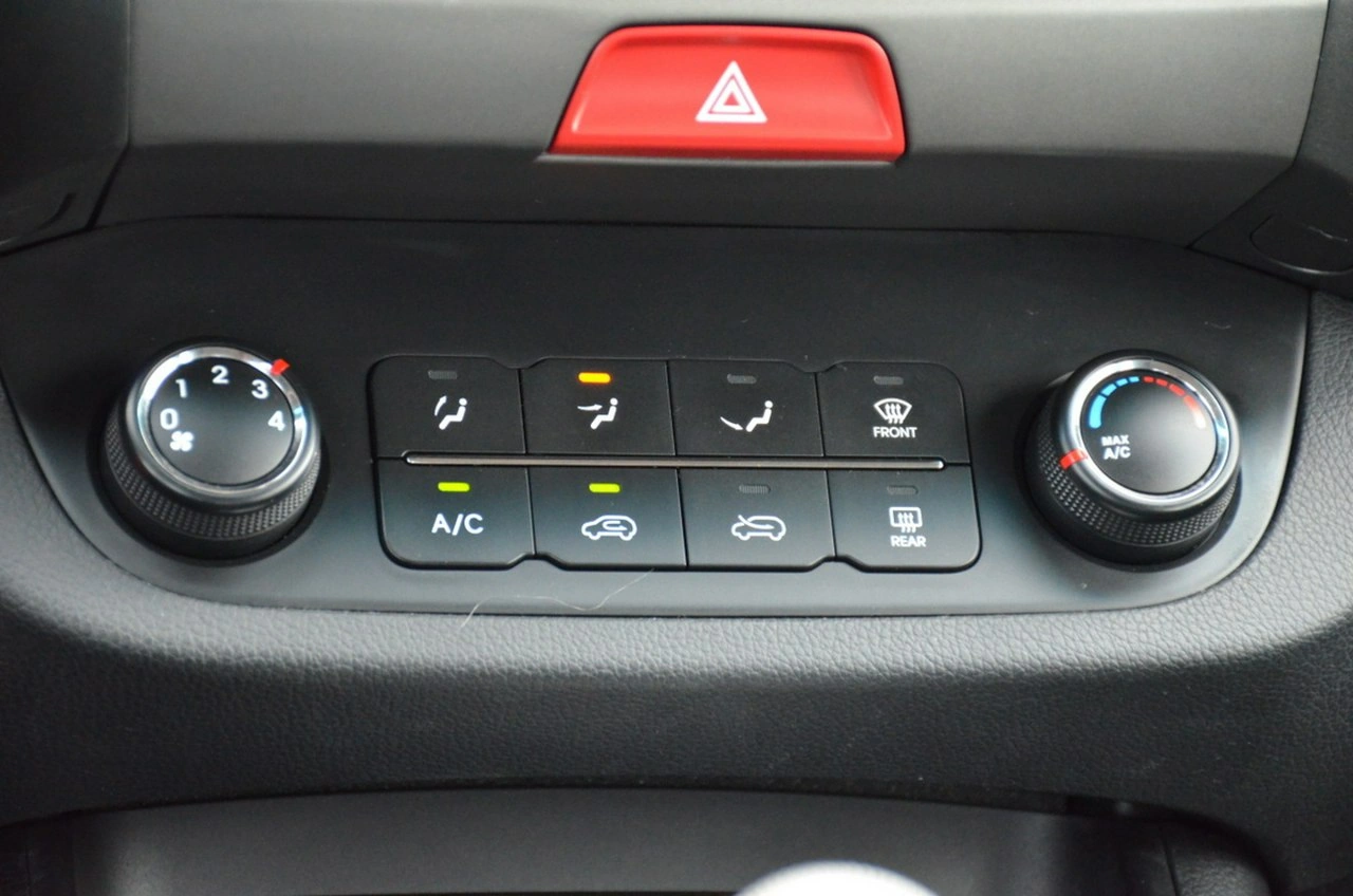 Kia Sportage - Zdjęcie 30