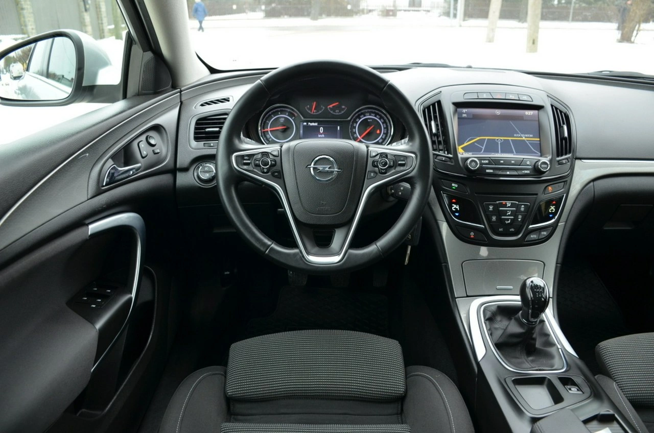 Opel Insignia - Zdjęcie 25