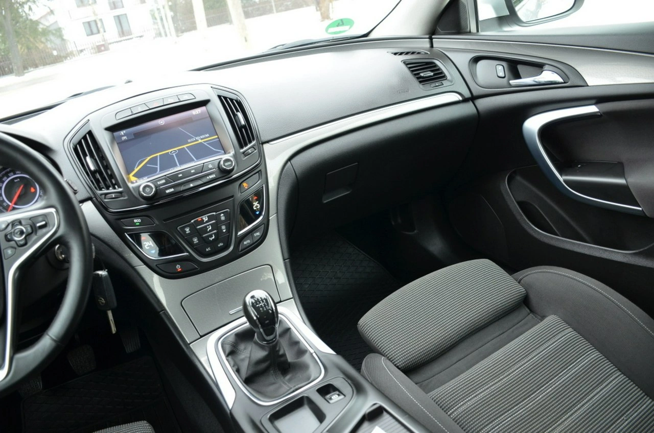 Opel Insignia - Zdjęcie 26