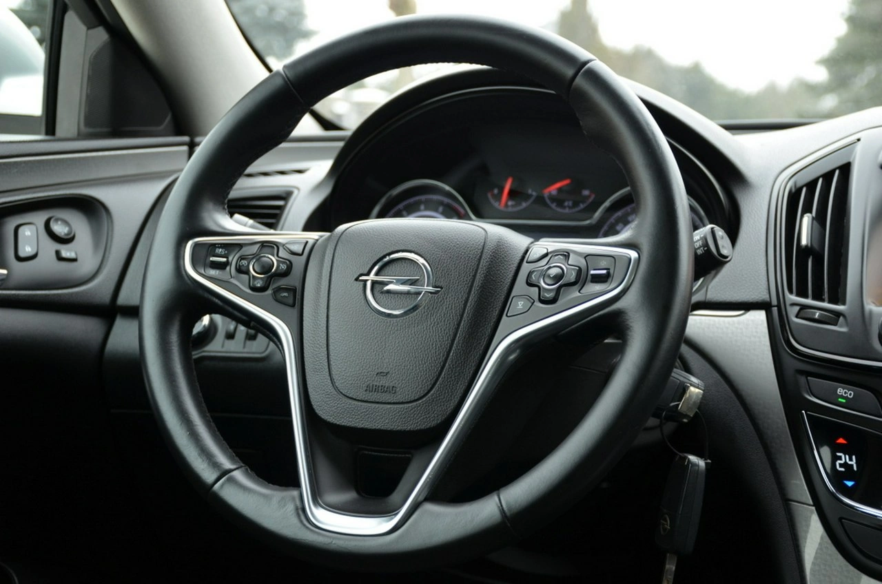 Opel Insignia - Zdjęcie 28